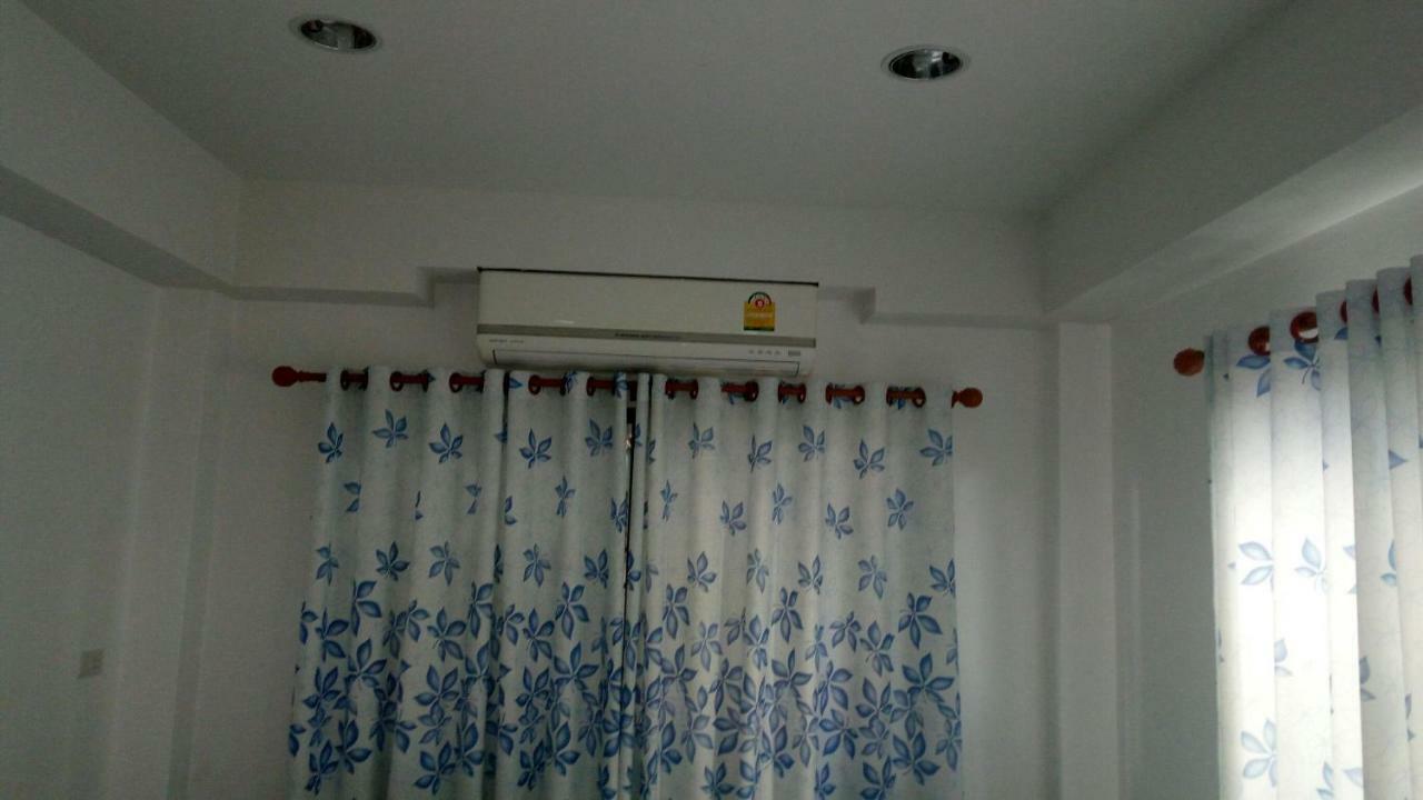 Room To Let Csiangmaj Kültér fotó